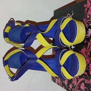 Qupid Heels size 8